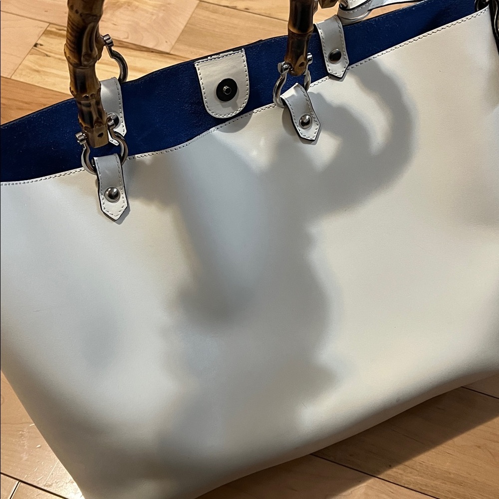 Alberta Di Canio White Tote with Bamboo-Style Handles - Picture 17 of 17